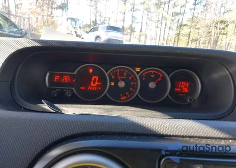 2015 Scion Xb from USA, damaged, VIN JTLZE4FE7FJ072274